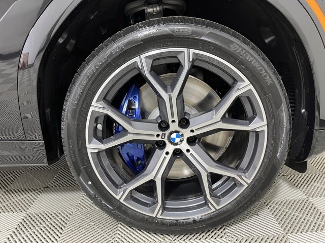 New 2026 BMW X6 M60i w/ Parking Assistance Package image 24