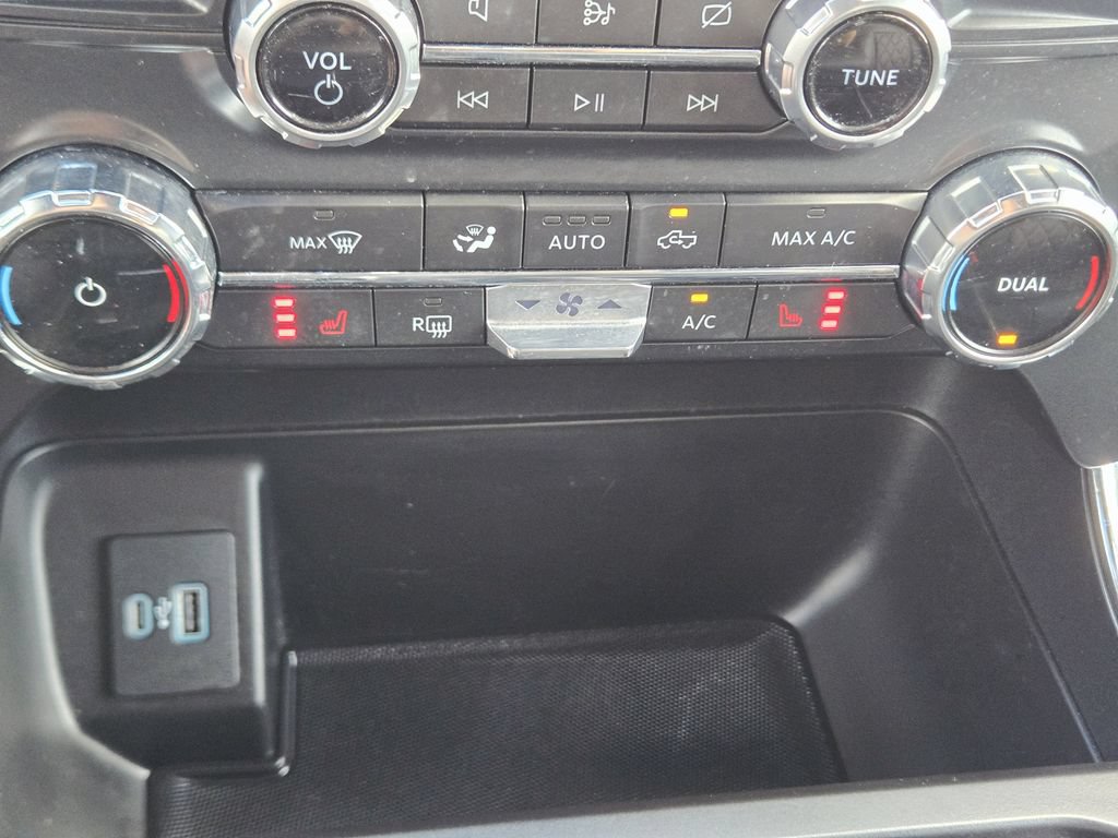 Used 2022 Ford F150 XLT w/ Equipment Group 302A High AWD/4WD image 26