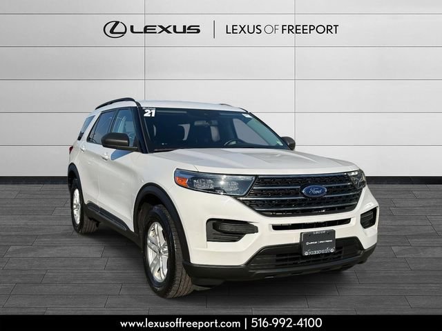 Used 2021 Ford Explorer XLT image 1
