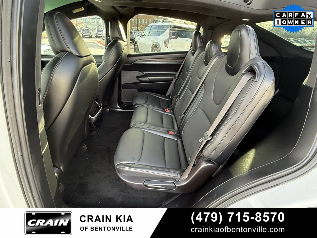Used 2022 Tesla Model X image 24
