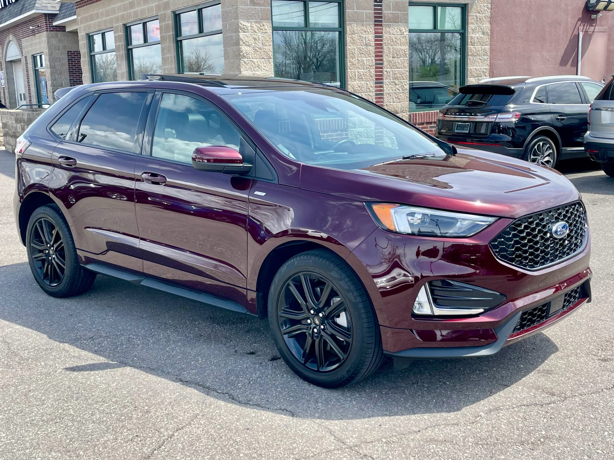 Used 2024 Ford Edge ST-Line AWD/4WD image 3