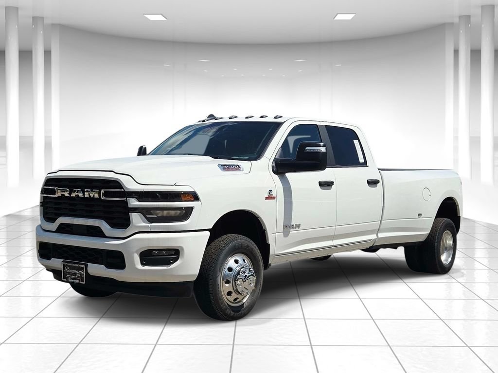 New 2026 RAM 3500 Big Horn AWD/4WD image 7