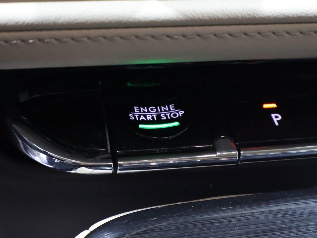 Used 2023 Lincoln Nautilus AWD image 28