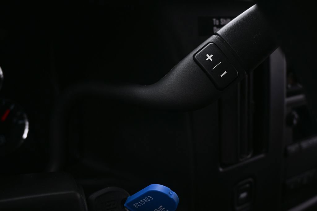 Used 2024 GMC Savana 2500 w/ Driver Convenience Package image 15