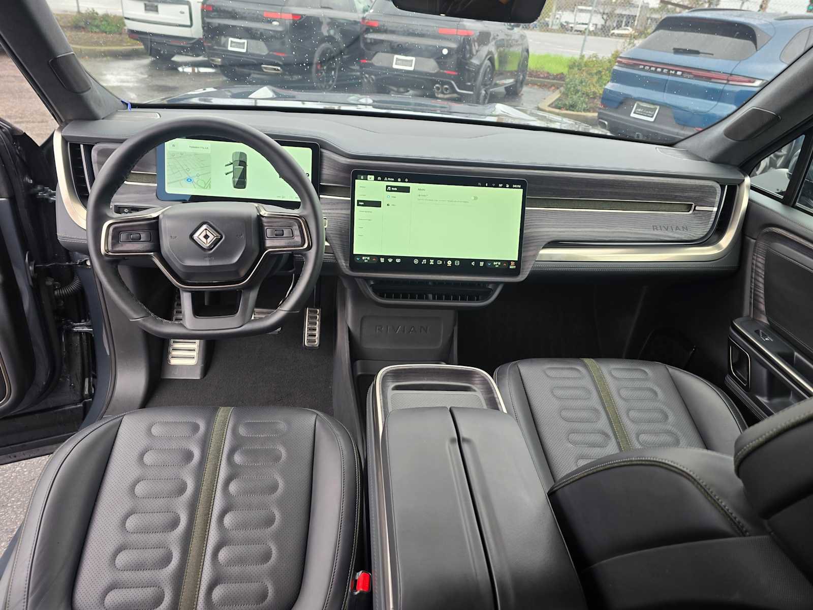 Used 2023 Rivian R1S Adventure image 22