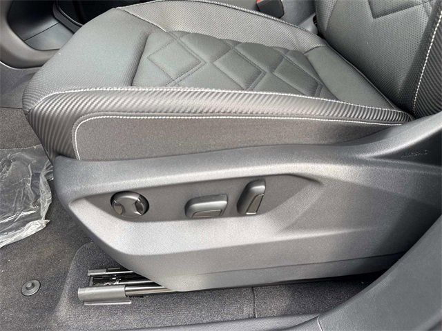 New 2026 Volkswagen Atlas Cross Sport SE image 17