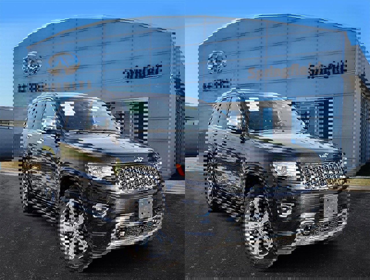 Used 2015 Jeep Grand Cherokee Overland w/ Advanced Technology Group