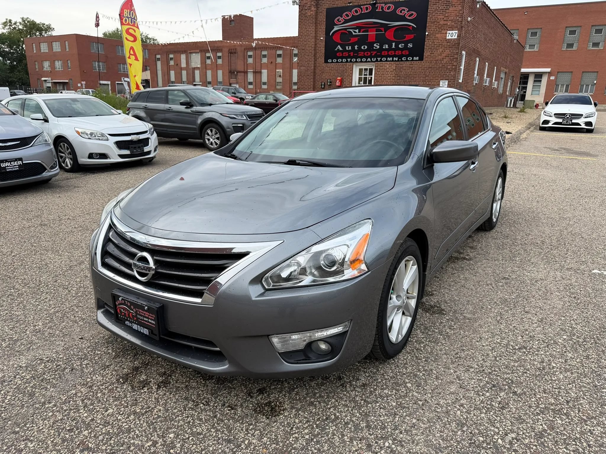 Used 2015 Nissan Altima 2.5 SV FWD image 2