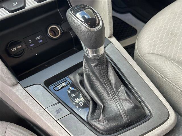 Used 2020 Hyundai Elantra SEL image 17