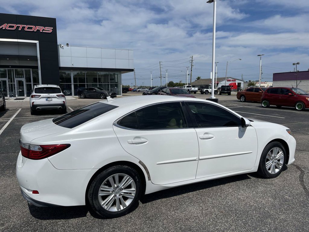 Used 2013 Lexus ES 350 w/ Premium Pkg FWD image 8
