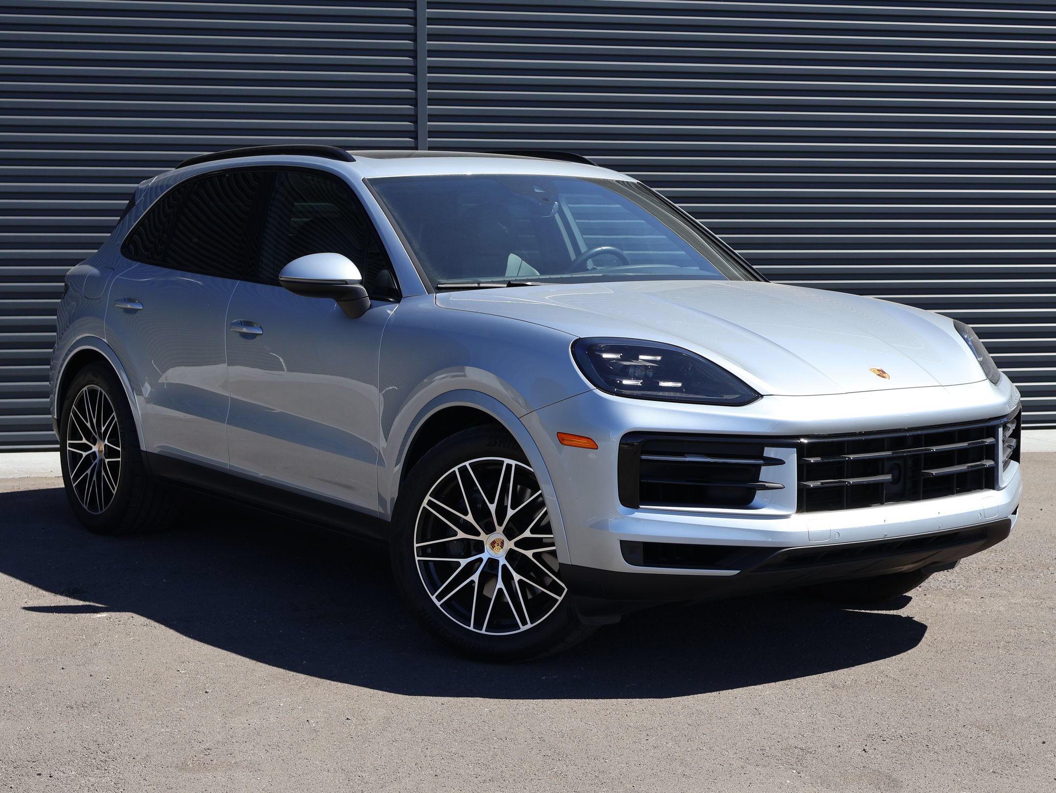 Certified 2024 Porsche Cayenne AWD/4WD image 8