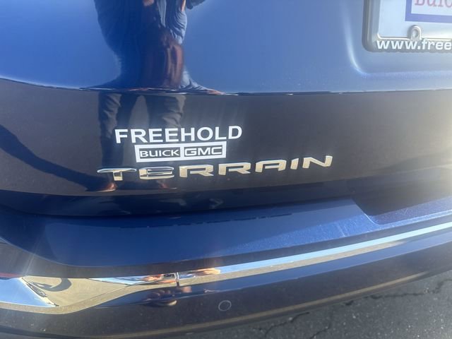 Used 2023 GMC Terrain Denali w/ Denali Premium Package image 33