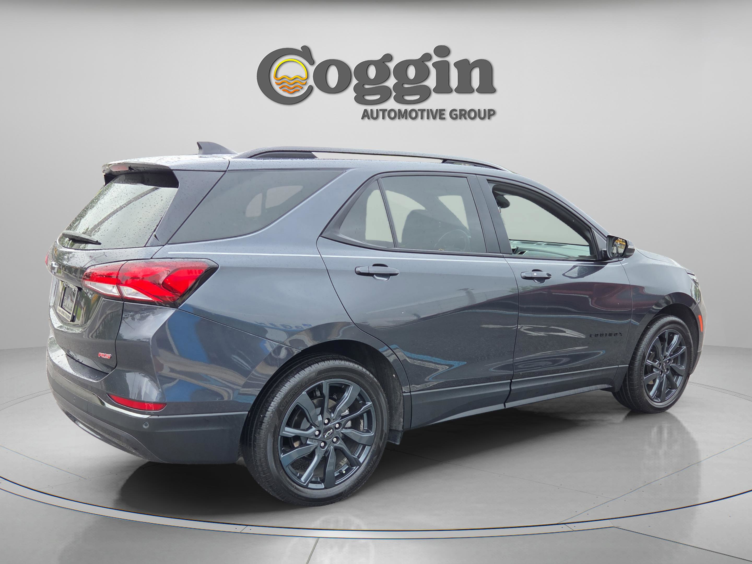 Used 2023 Chevrolet Equinox RS w/ RS Leather Package image 5