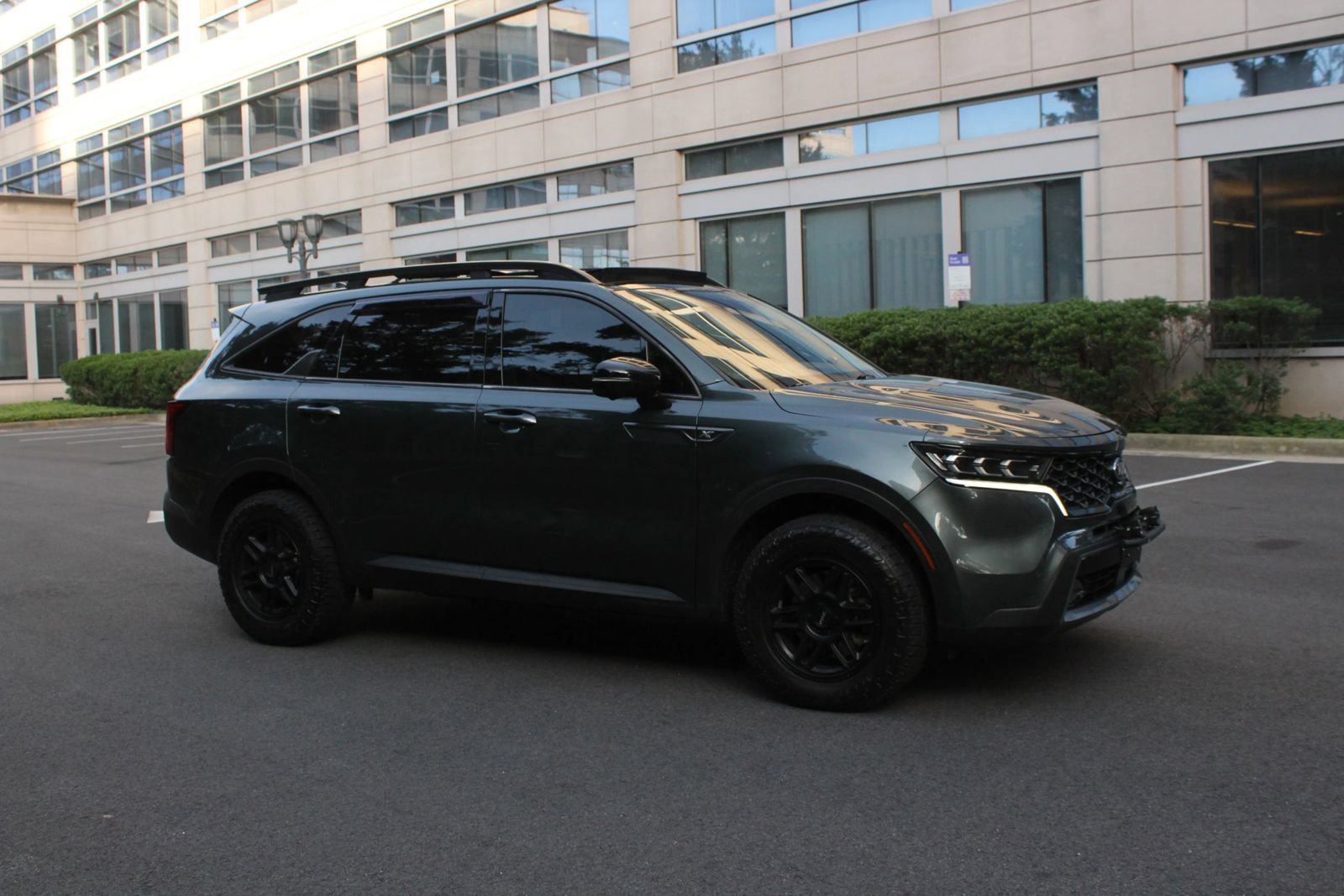 Used 2021 Kia Sorento SX Prestige AWD/4WD image 2