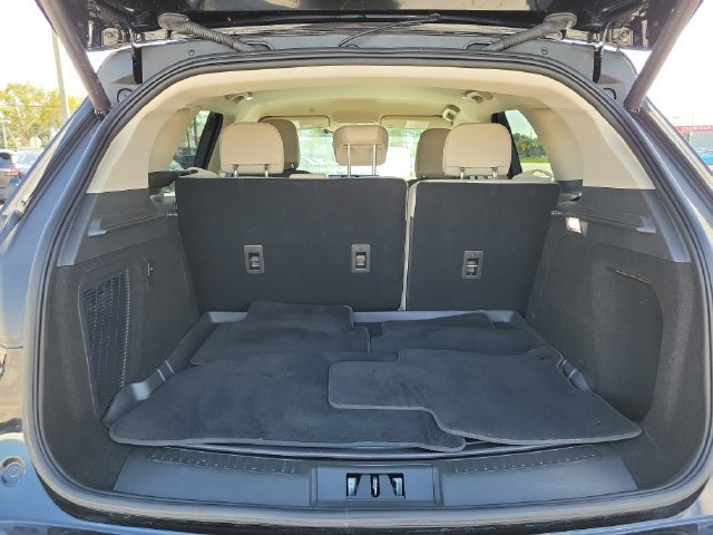 Used 2025 Lincoln Corsair FWD image 9