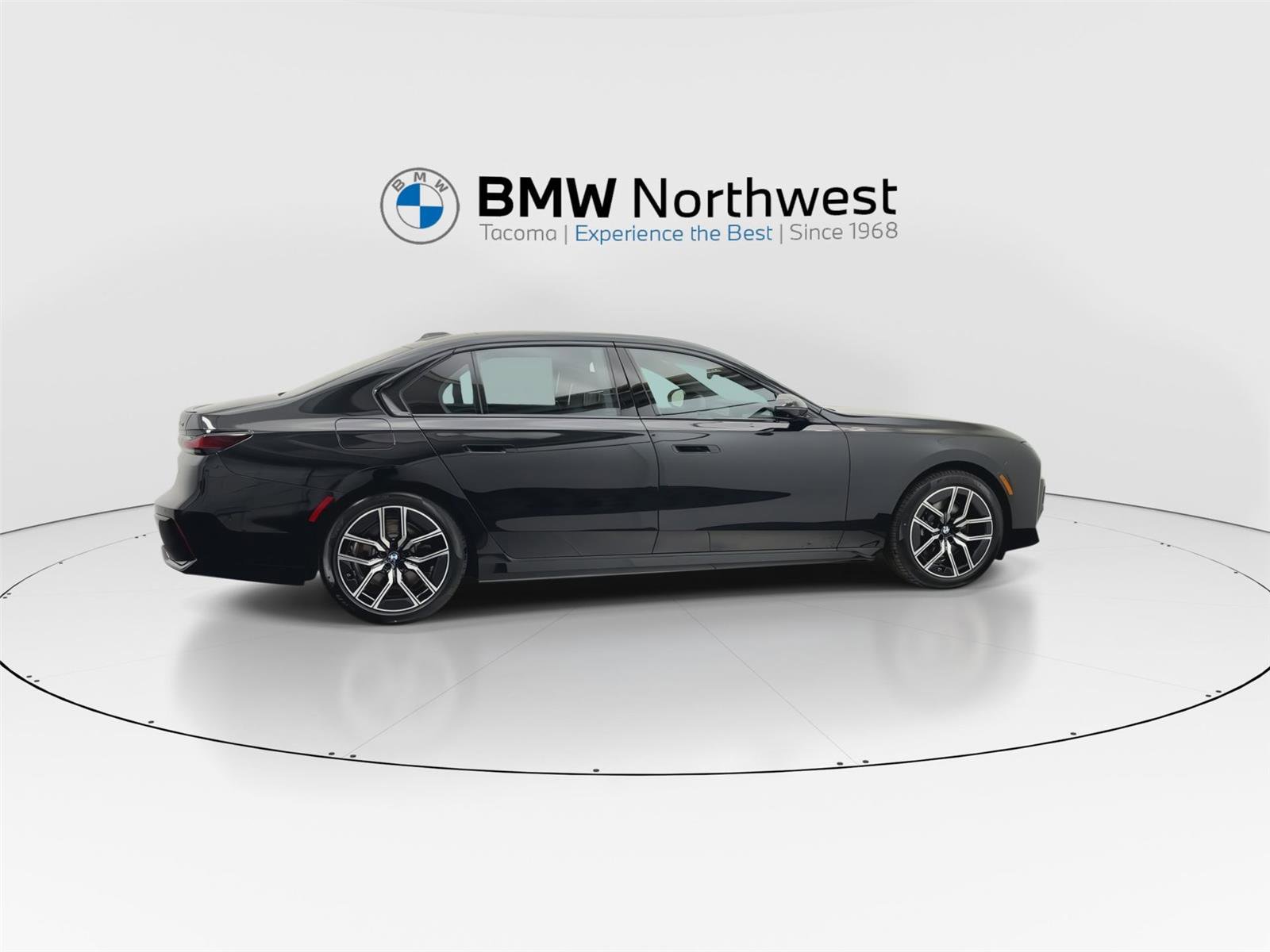 New 2026 BMW 740i xDrive AWD/4WD image 4