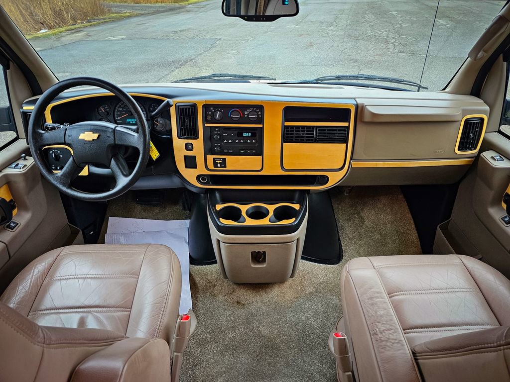 Used 2006 Chevrolet Express 3500 Extended w/ Power and Light Package image 25