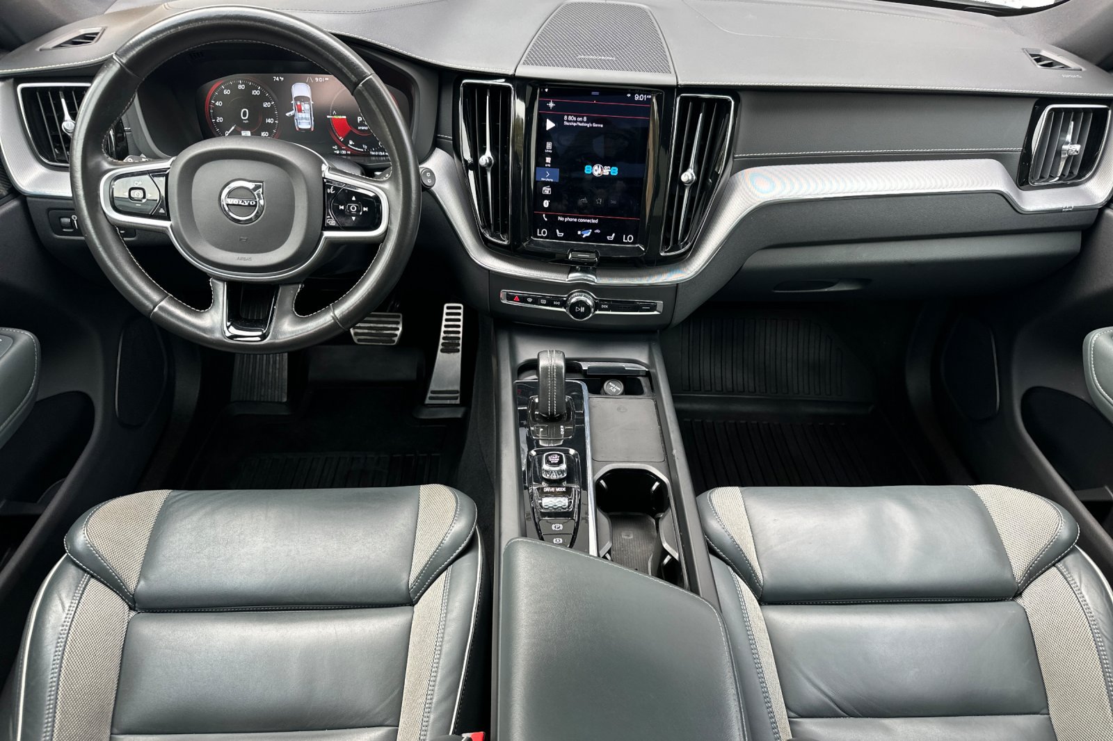 Used 2021 Volvo XC60 T8 R-Design w/ Advanced Package AWD/4WD image 15