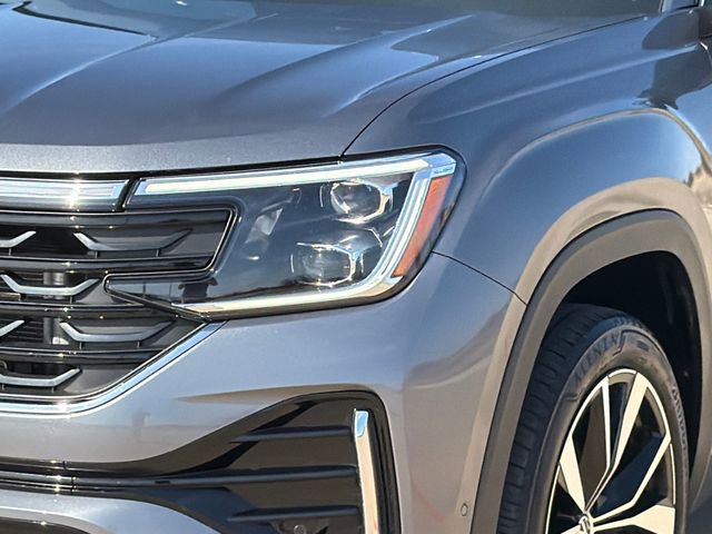 Used 2025 Volkswagen Atlas SEL Premium R-Line AWD/4WD image 4