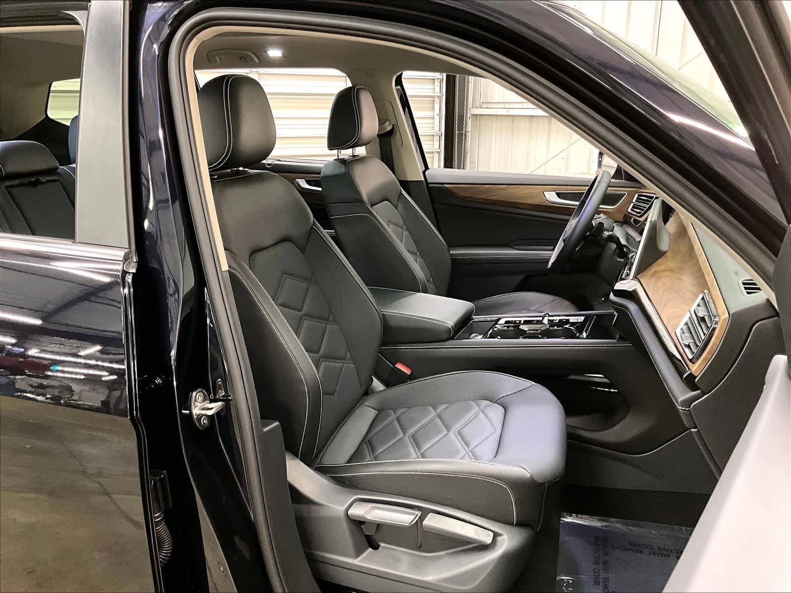 Certified 2026 Volkswagen Atlas SE w/ Panoramic Sunroof Package AWD/4WD image 10