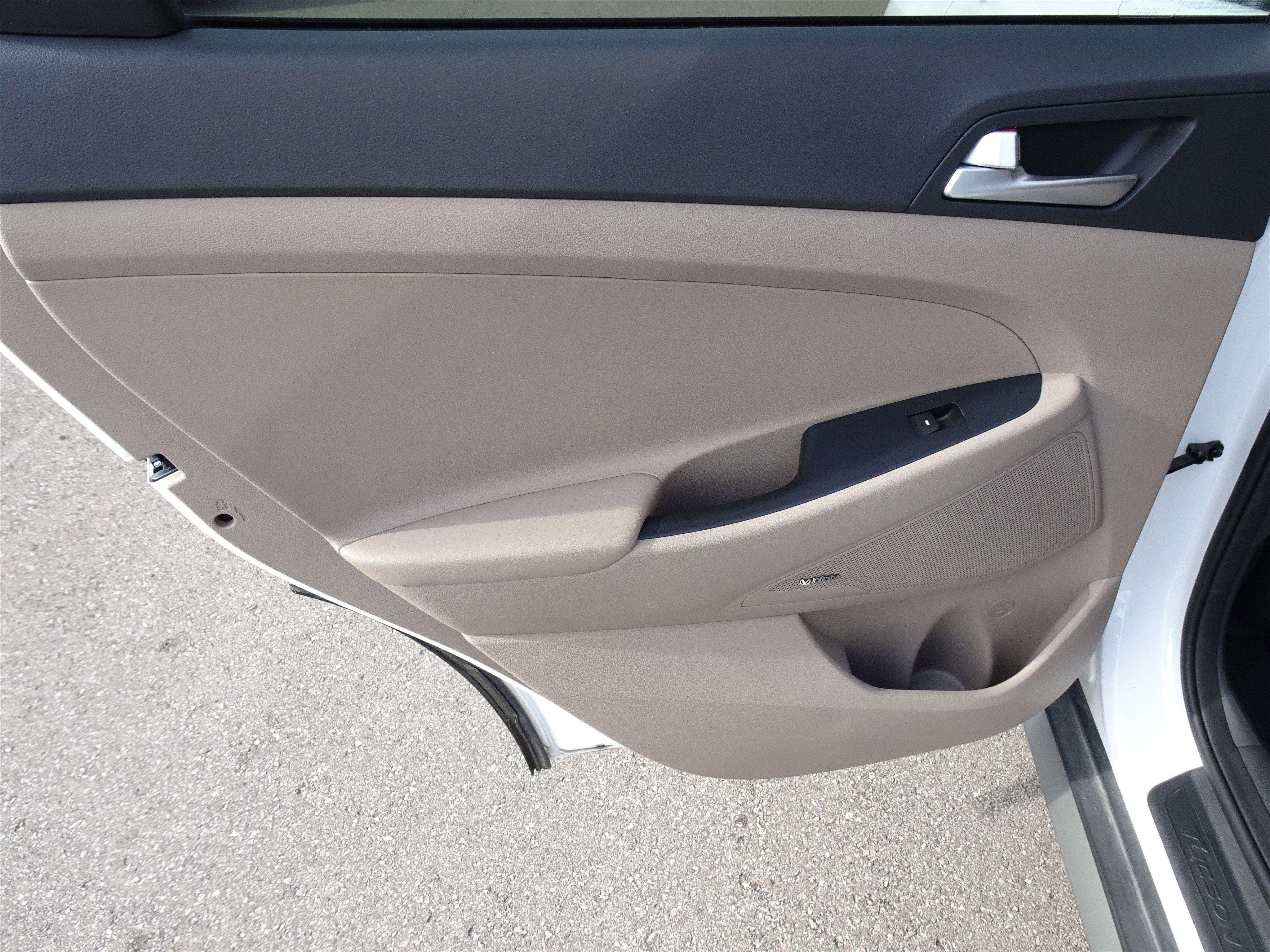 Used 2020 Hyundai Tucson Sport w/ Cargo Package image 16