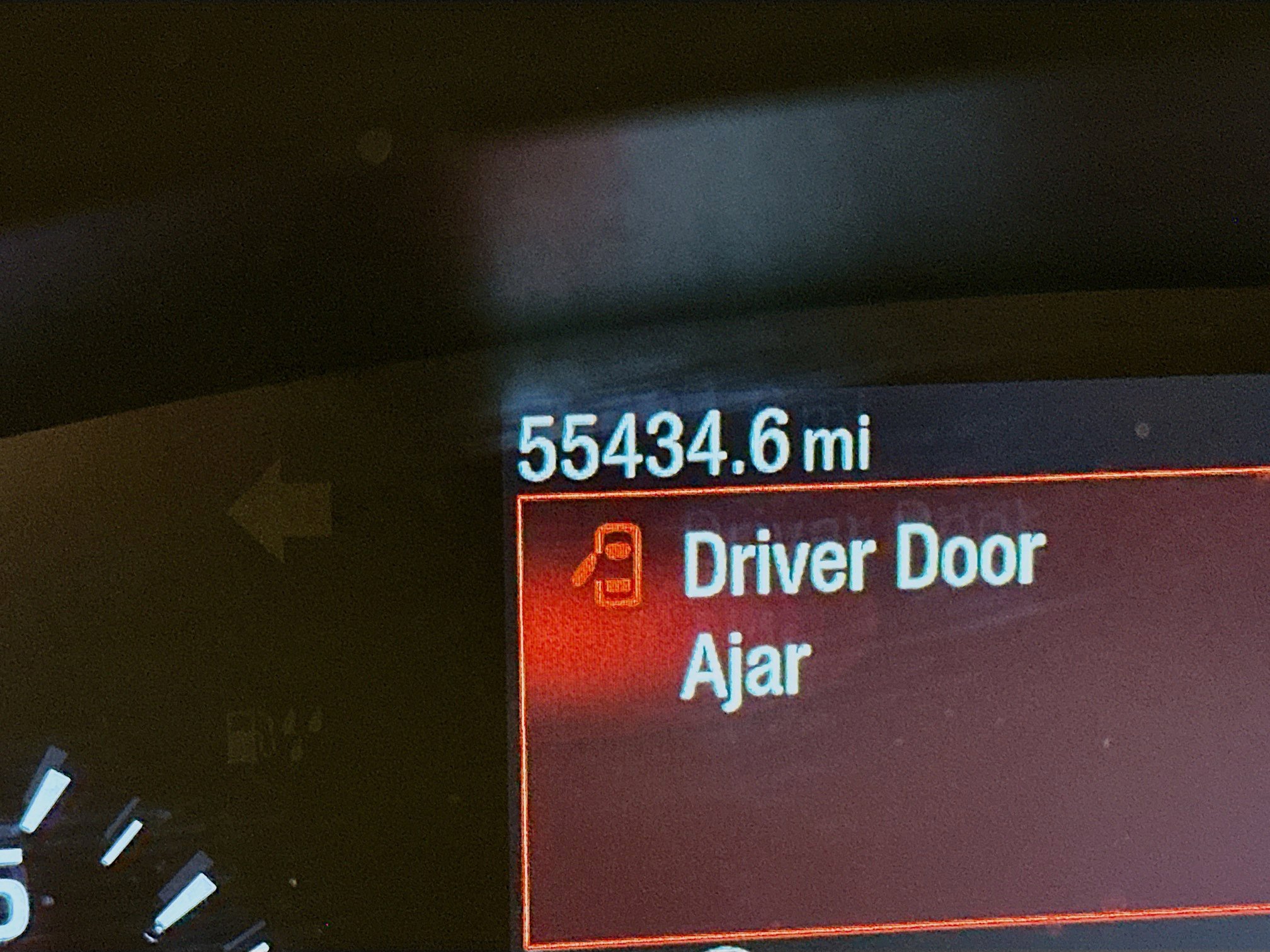 Used 2020 Ford Escape SE image 19