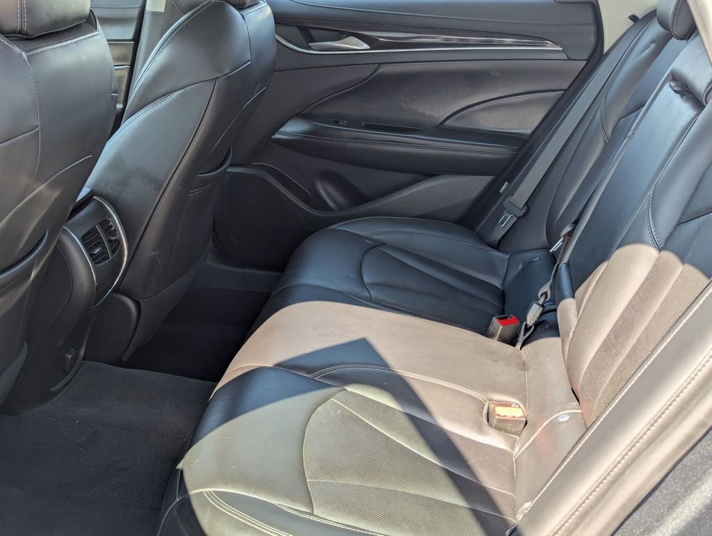 Used 2017 Buick LaCrosse Essence image 21