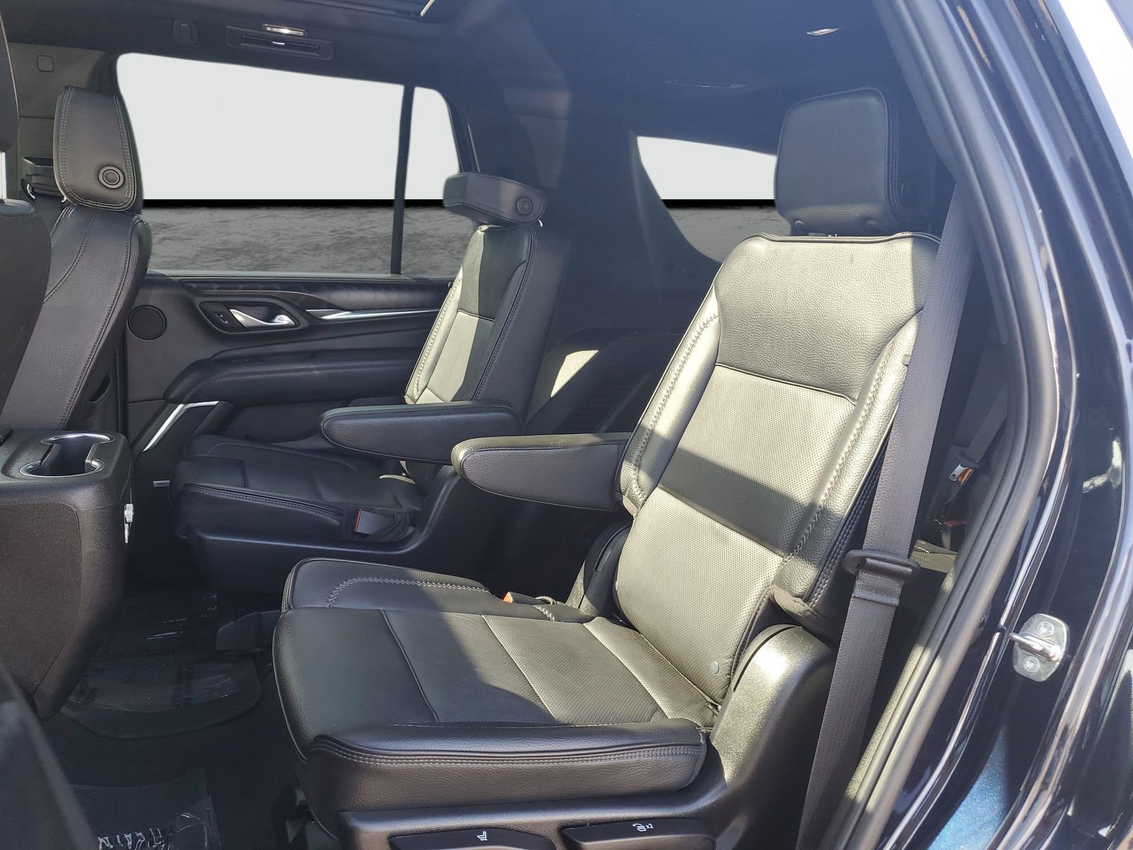 Used 2023 GMC Yukon Denali image 16