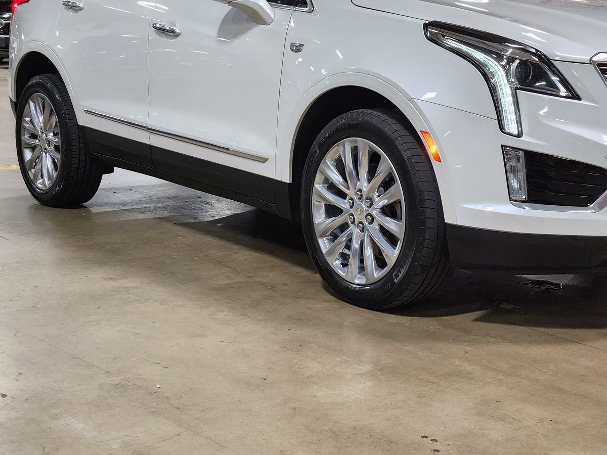 Used 2019 Cadillac XT5 Luxury FWD image 16