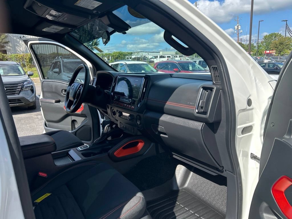 Certified 2026 Nissan Frontier PRO-4X w/ Tow Package AWD/4WD image 33