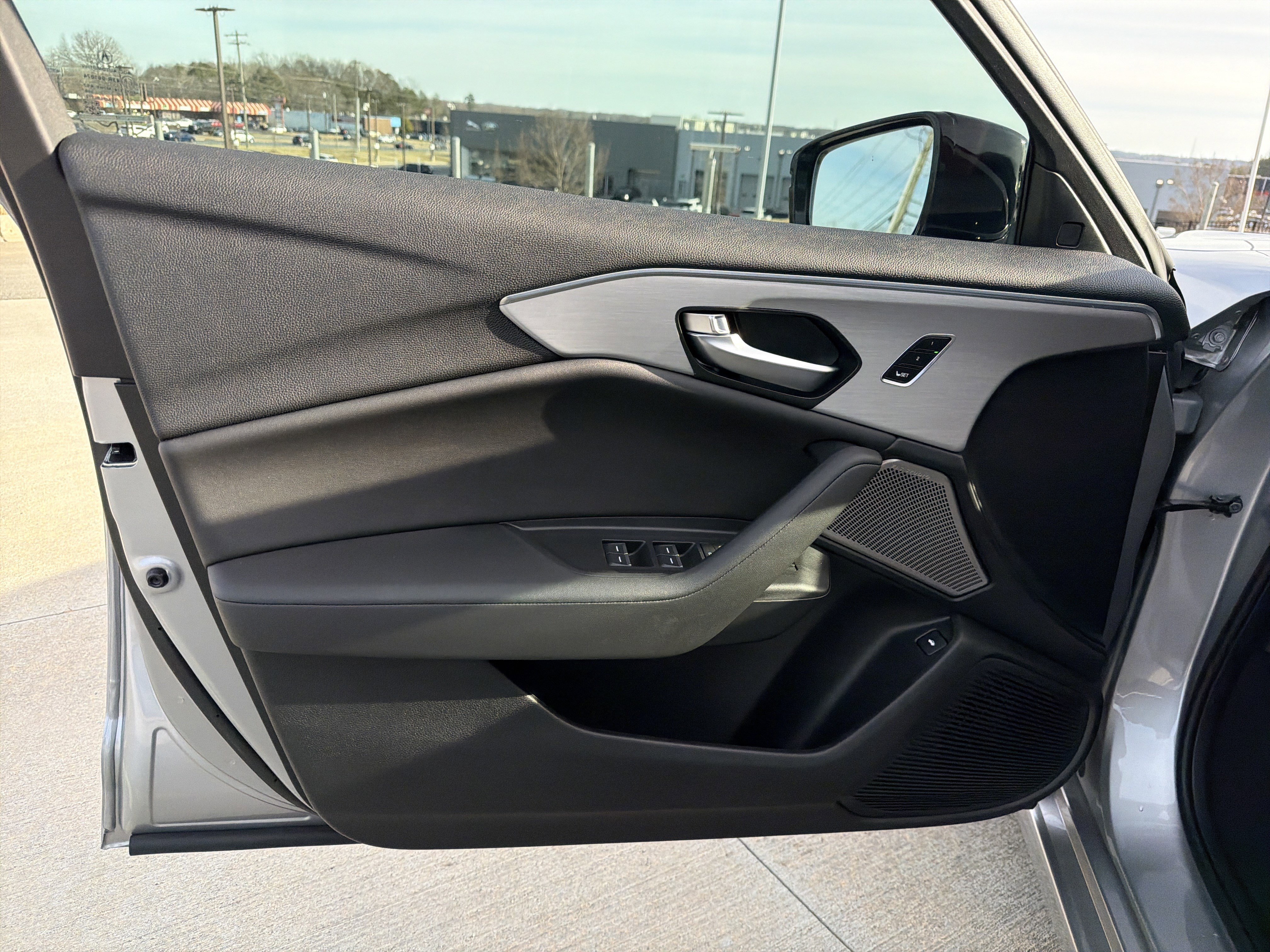 Certified 2025 Acura TLX w/ Technology Package image 14