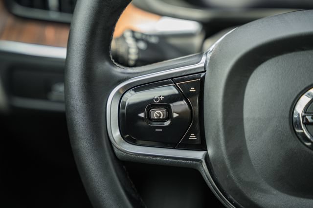 Certified 2023 Volvo XC60 T8 Plus w/ Climate Package AWD/4WD image 27