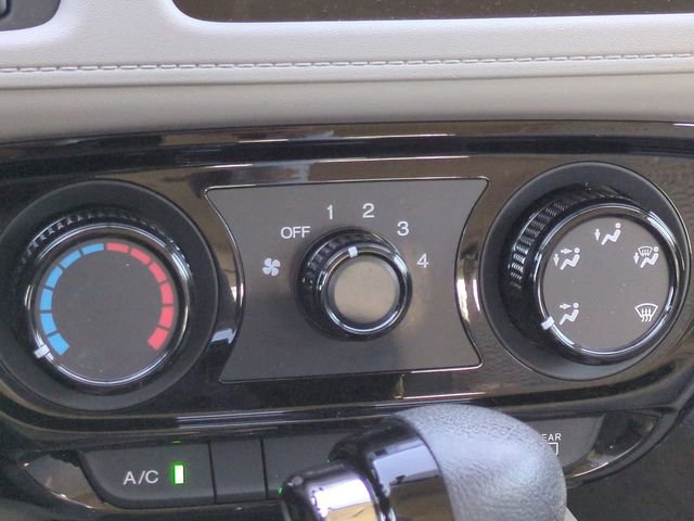 Used 2022 Honda HR-V LX image 25