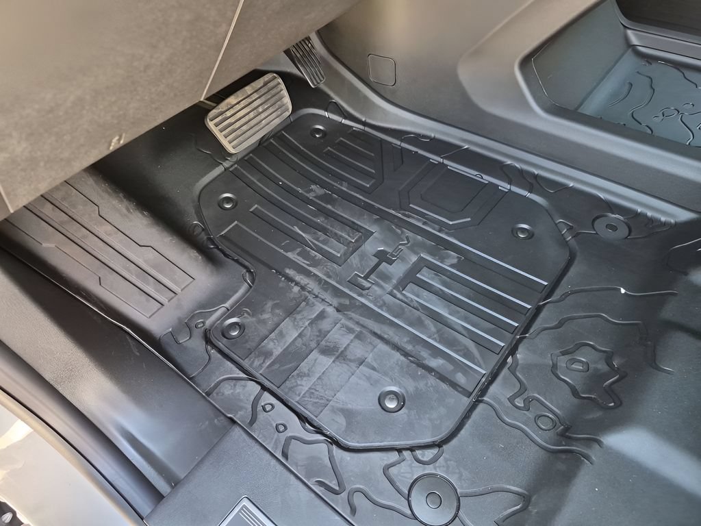 New 2026 GMC Hummer EV SUV AWD/4WD image 18