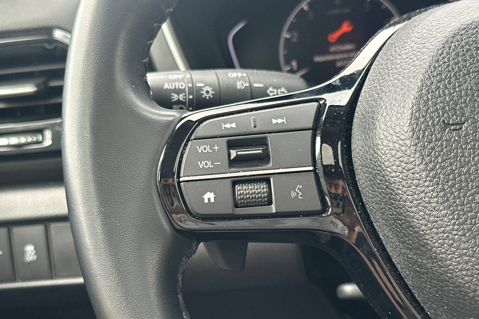 Used 2024 Honda Pilot Touring image 34