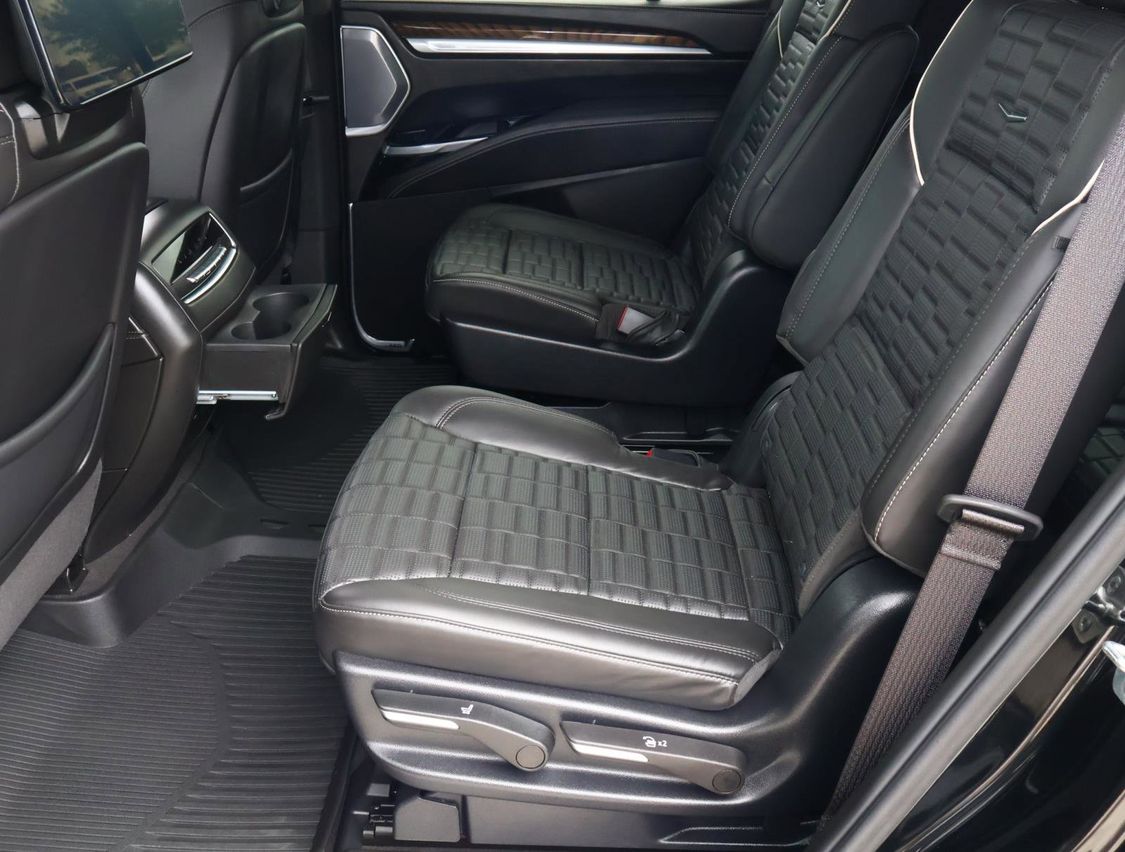 Used 2025 Cadillac Escalade Sport Platinum image 29