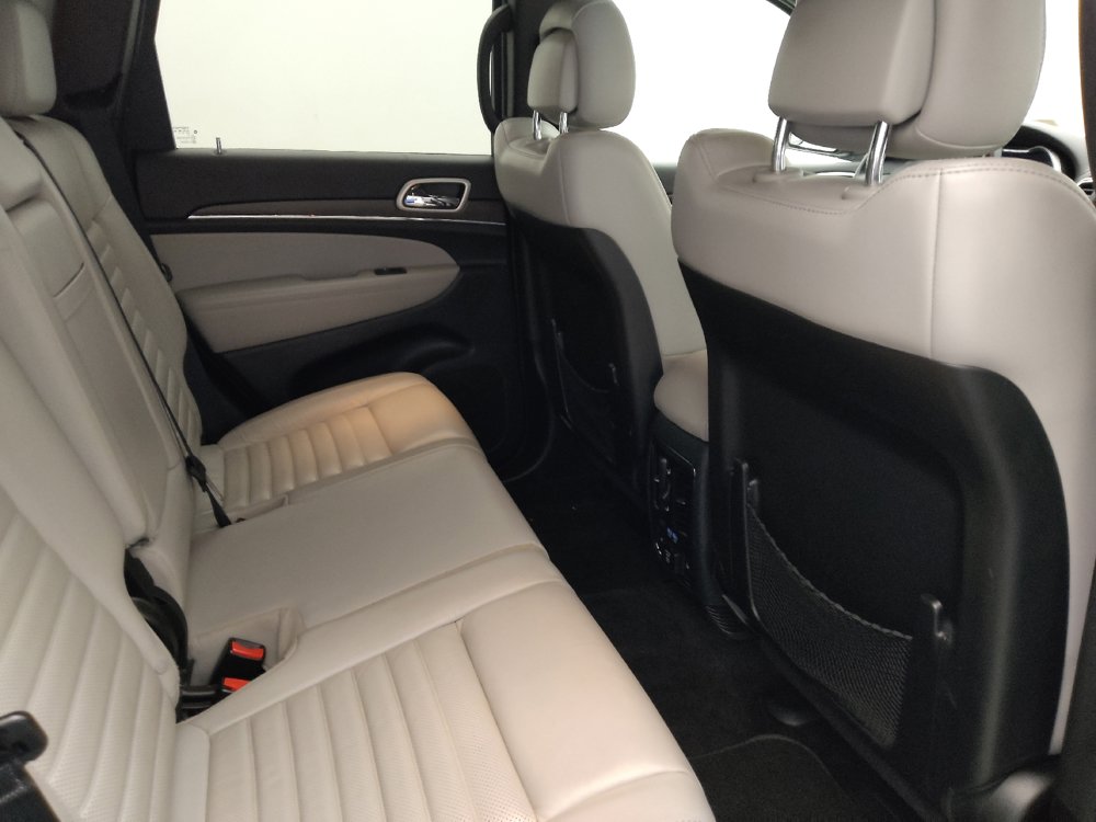 Used 2018 Jeep Grand Cherokee Limited AWD/4WD image 19