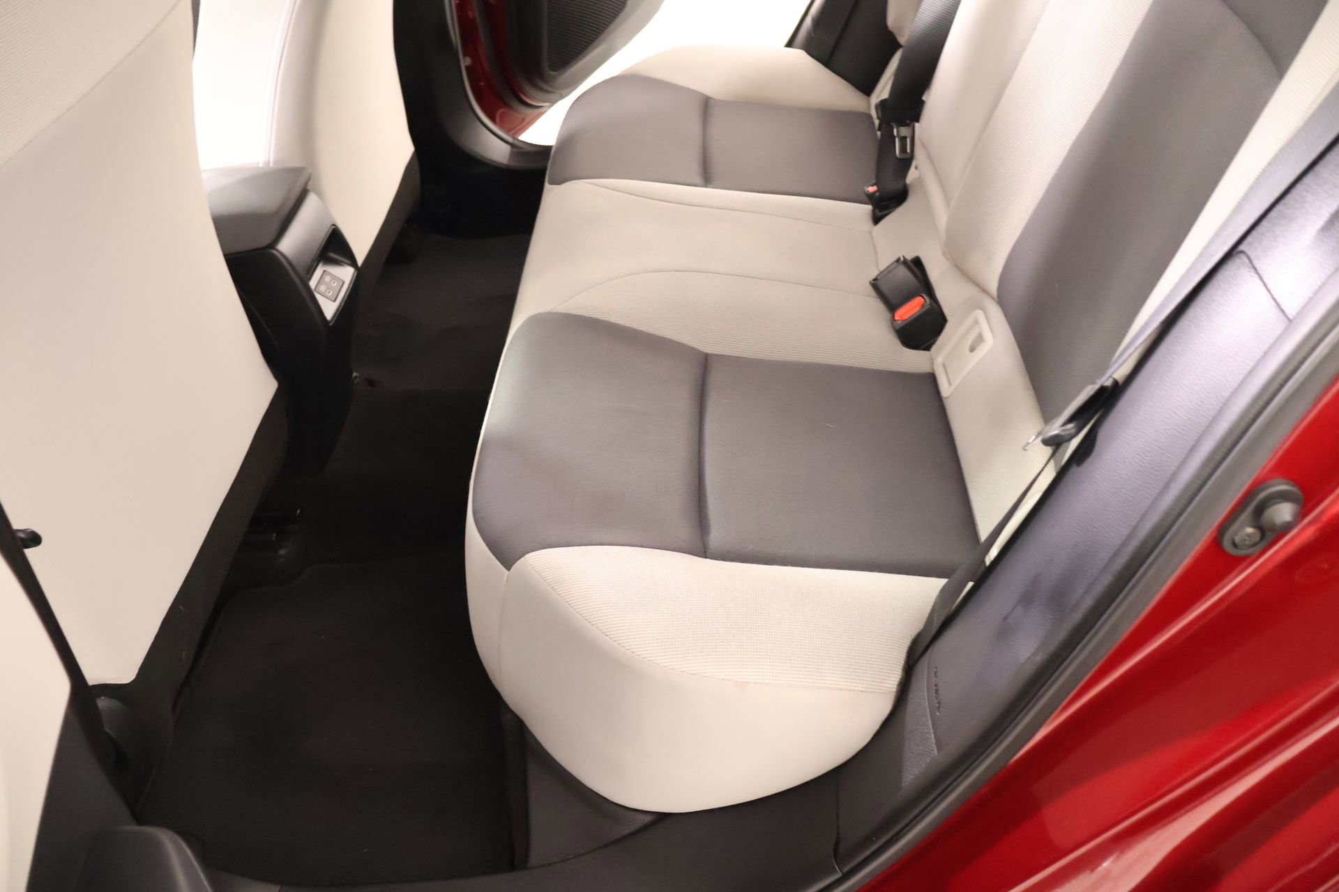 Used 2023 Toyota Corolla LE FWD image 11