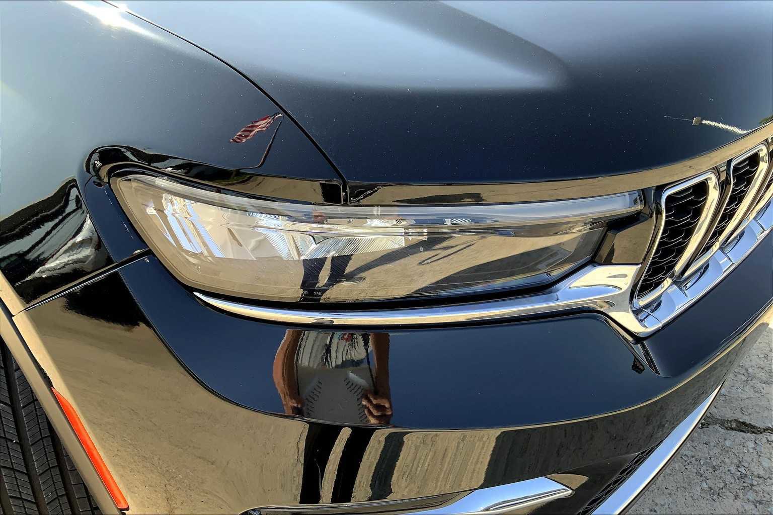 Used 2024 Jeep Grand Cherokee Limited image 25