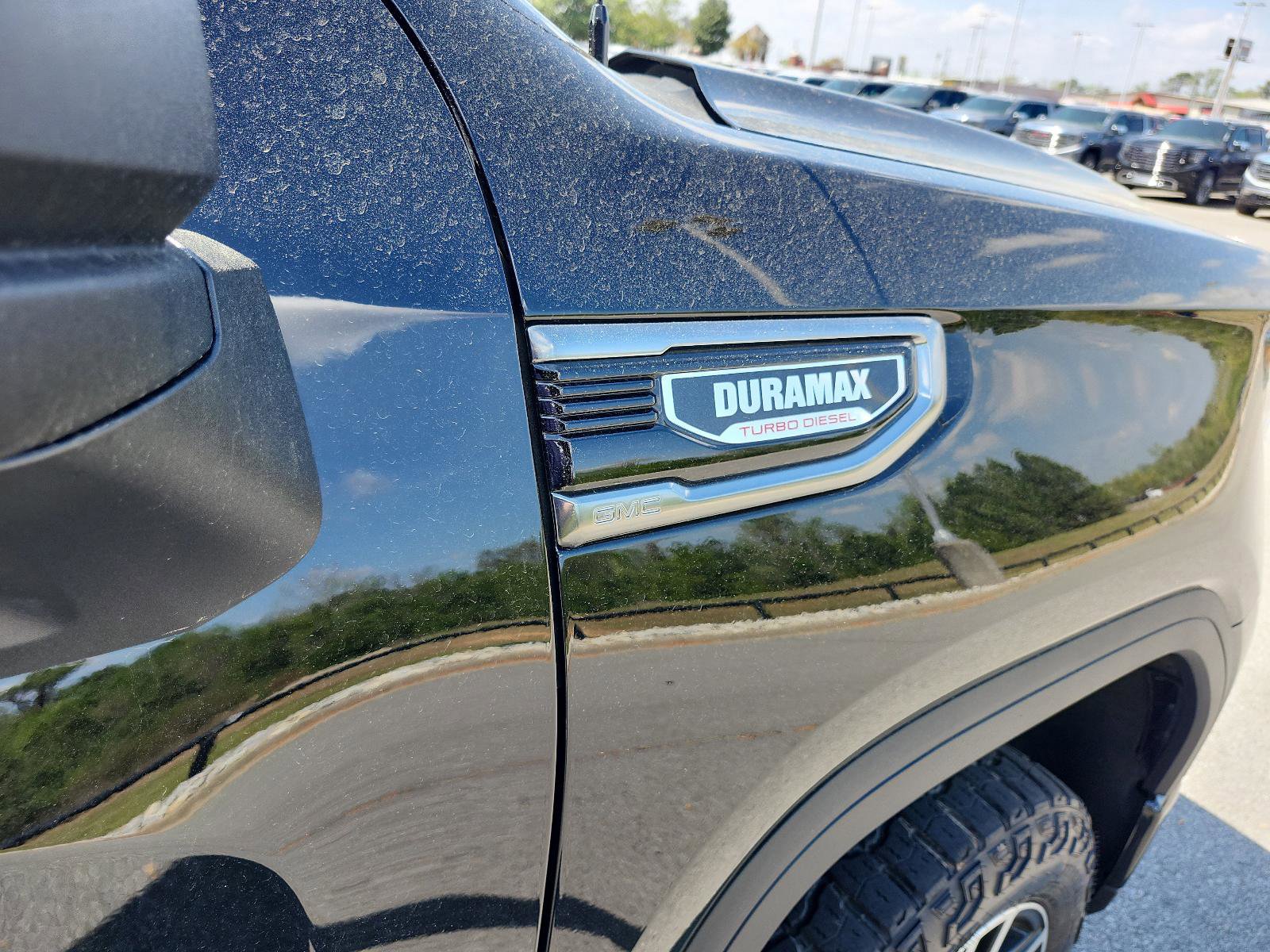 Certified 2025 GMC Sierra 1500 AT4 w/ AT4 Premium Package image 8