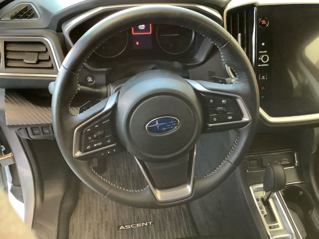 Used 2025 Subaru Ascent Premium image 9