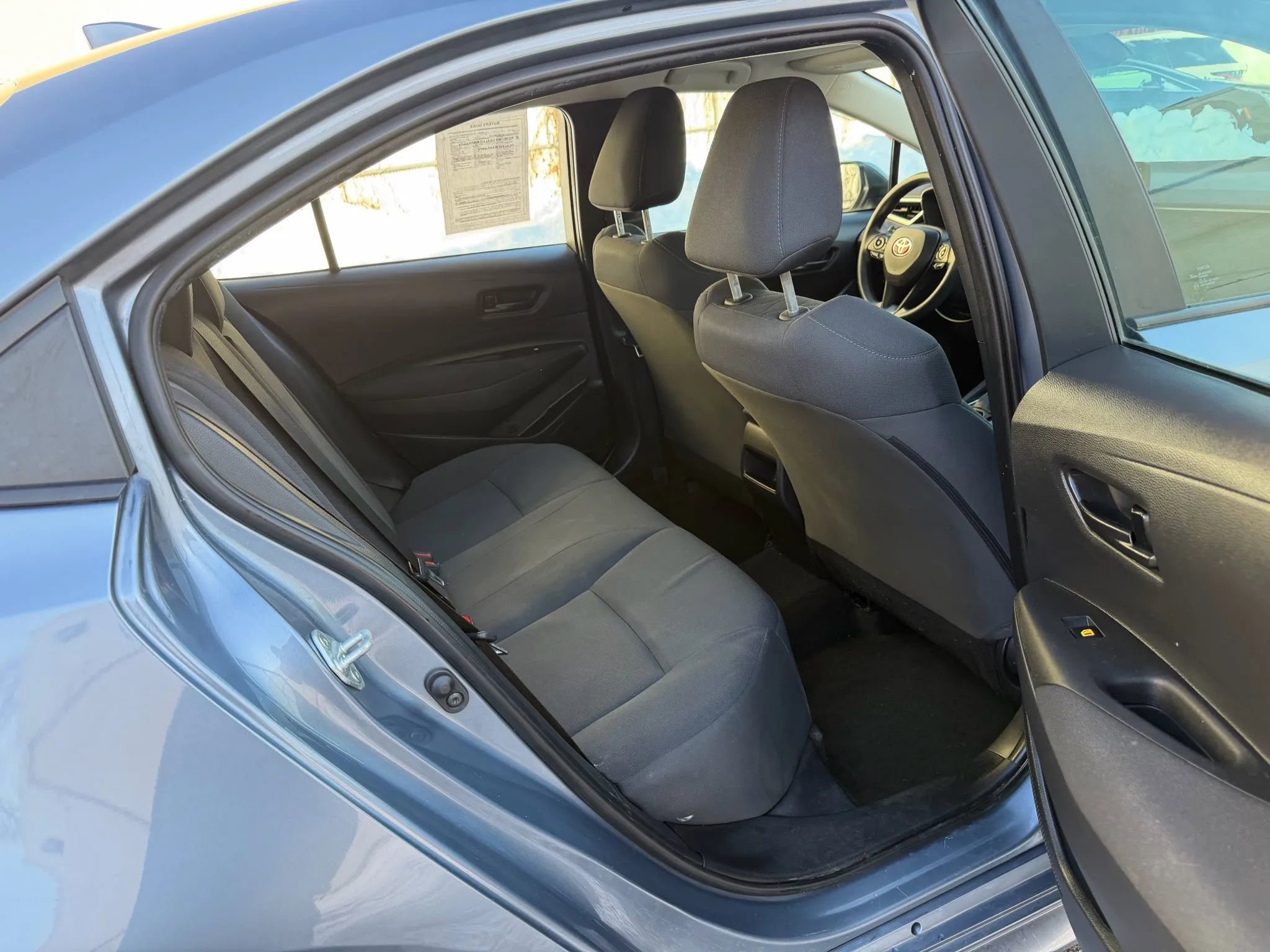 Used 2022 Toyota Corolla LE image 27