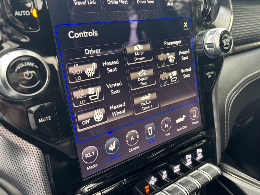 Used 2019 RAM 1500 Limited image 29