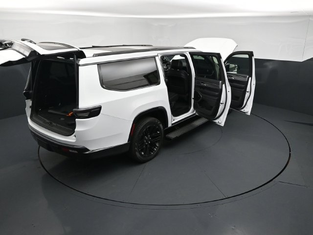 New 2026 Jeep Grand Wagoneer L Limited AWD/4WD image 25