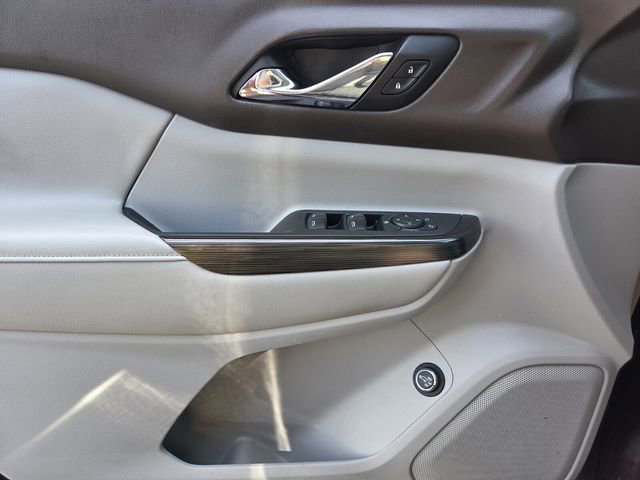 Used 2018 GMC Acadia SLT FWD image 27