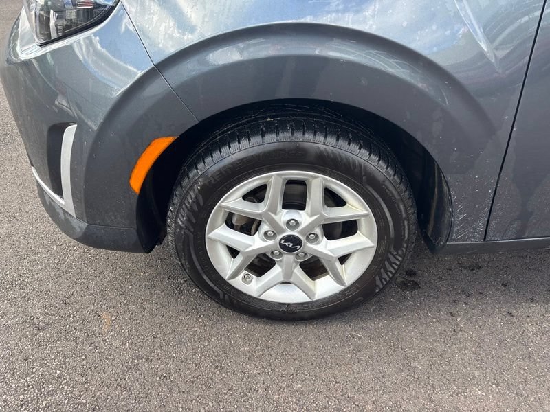 Used 2024 Kia Soul LX w/ Option Group 015 FWD image 16