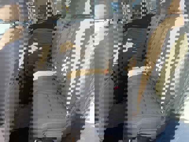 Used 2015 Ford C-MAX SEL w/ Equipment Group 302A image 10