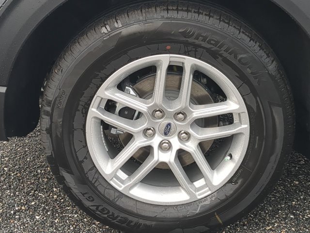New 2026 Ford Explorer Active RWD image 12