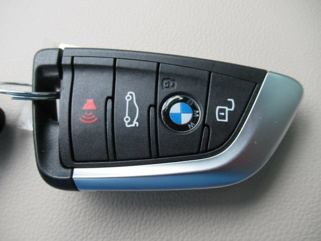 Used 2023 BMW M440i Convertible w/ Premium Package RWD image 31