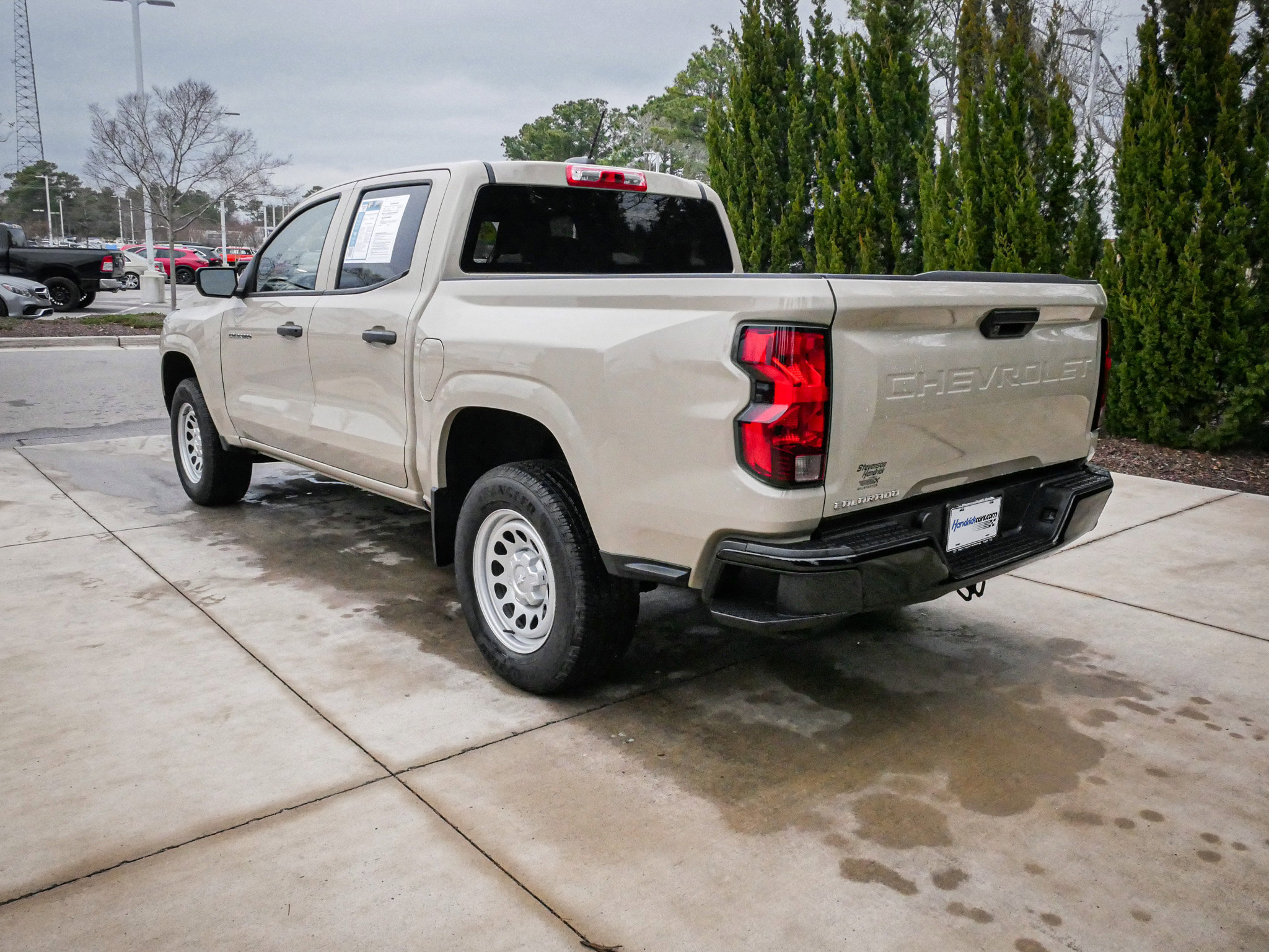 Used 2024 Chevrolet Colorado W/T RWD image 8
